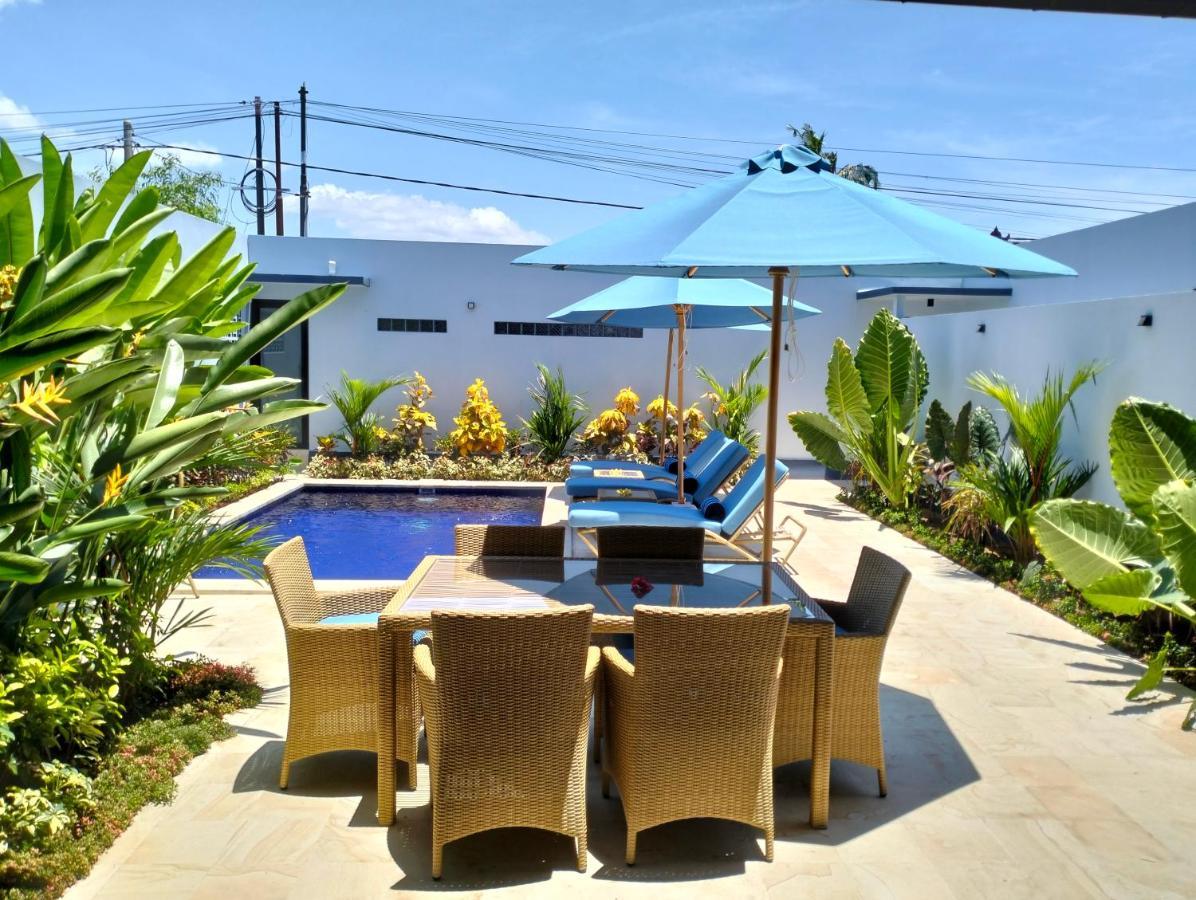 Villa Bintang Lovina Buitenkant foto